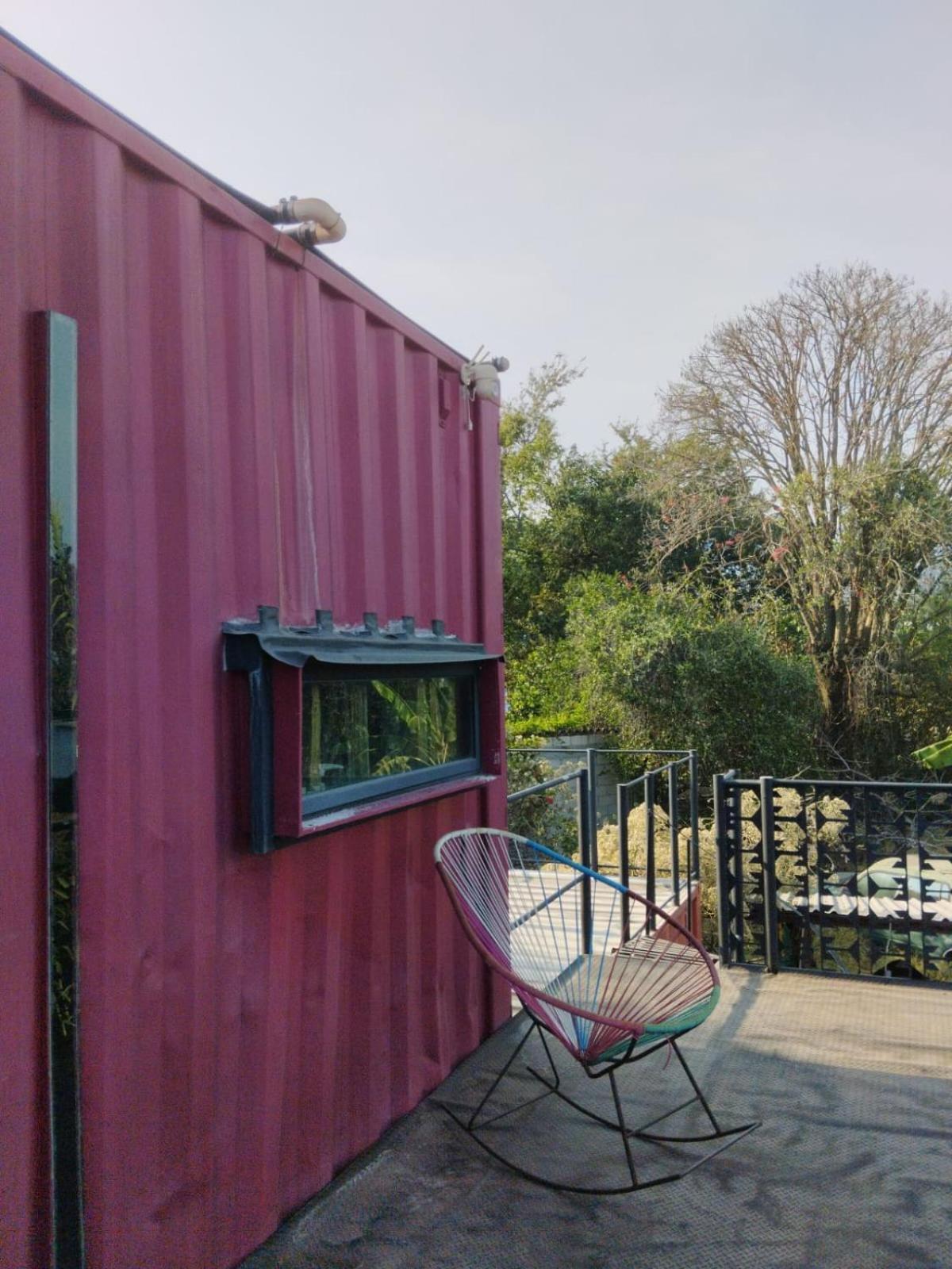 Containers Park Hotel Тлайакапан Екстериор снимка